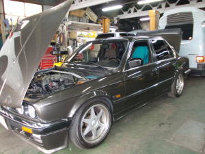 BMW-E30